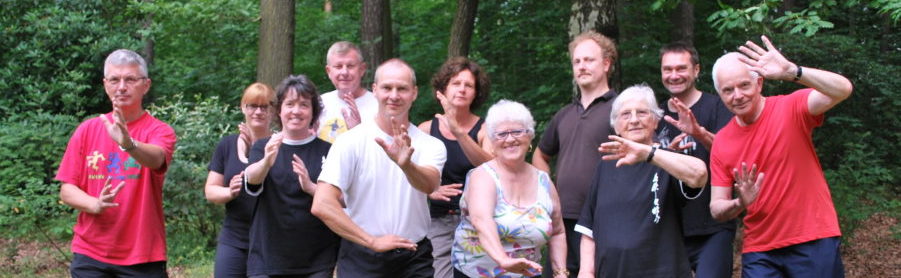 Gesundheitssport Tai Chi mit Freunden Gesundheitssport in der Gemeinschaft